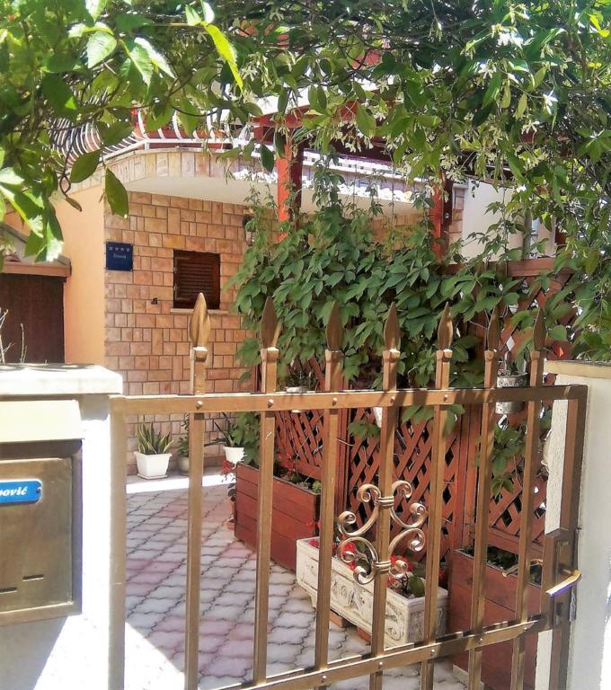 City Center Apartment Kadena Σπλιτ Εξωτερικό φωτογραφία