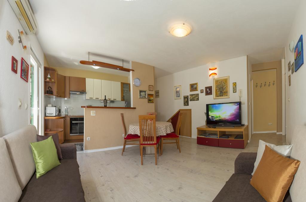 City Center Apartment Kadena Σπλιτ Εξωτερικό φωτογραφία